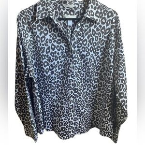 Chico’s button up no iron leopard print blouse. Size 3